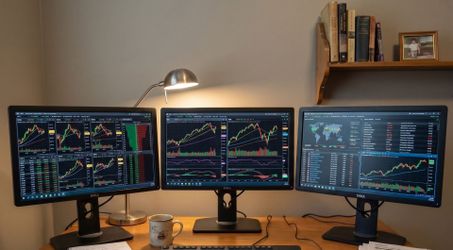 22" Dell Monitors on Rotating Stands 50 Available