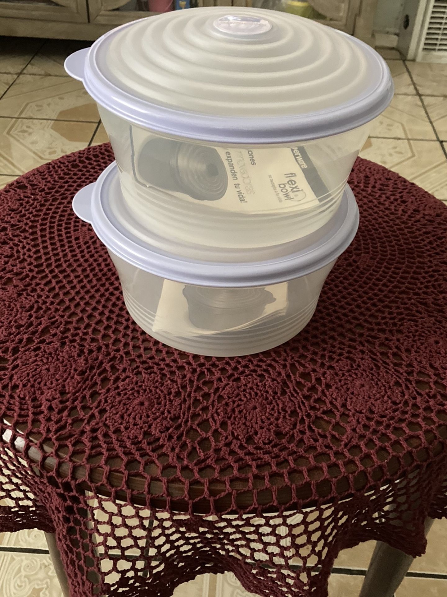 Tupperware Set 2