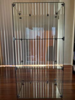 Vintage? Tempered Glass Show Case