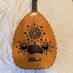 Vintage Middle Eastern Oud