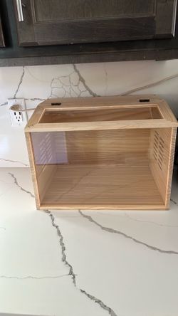 Brand New Chicken Brooder Box - Craig / Simmons
