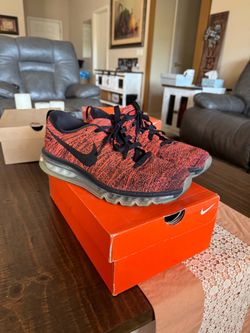 Nike Flyknit Air Max Running Sneakers