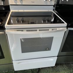 Whirlpool Fridge 33” Wide And Stove Set / Working Perfect / 1 Month Warranty 