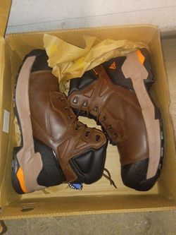 Steel toe boots