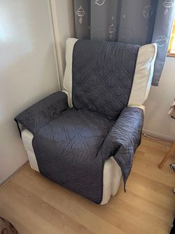 Nursing chair & waterproof cover