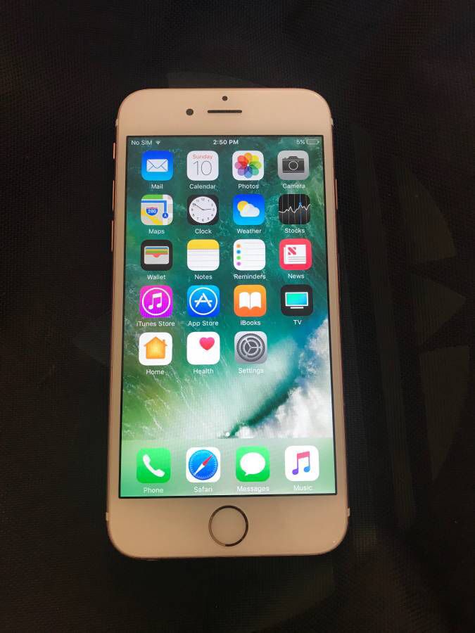 iPhone 6s T-Mobile unlocked like new w/case charger