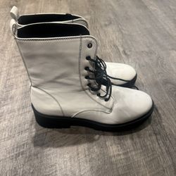 Forever 21 , Size 10 Woman Boots 