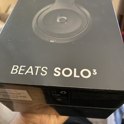 Beats Solo 3 Brand New 