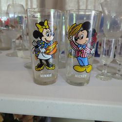 Minnie &Mickey 1978 Vintage Glasses
