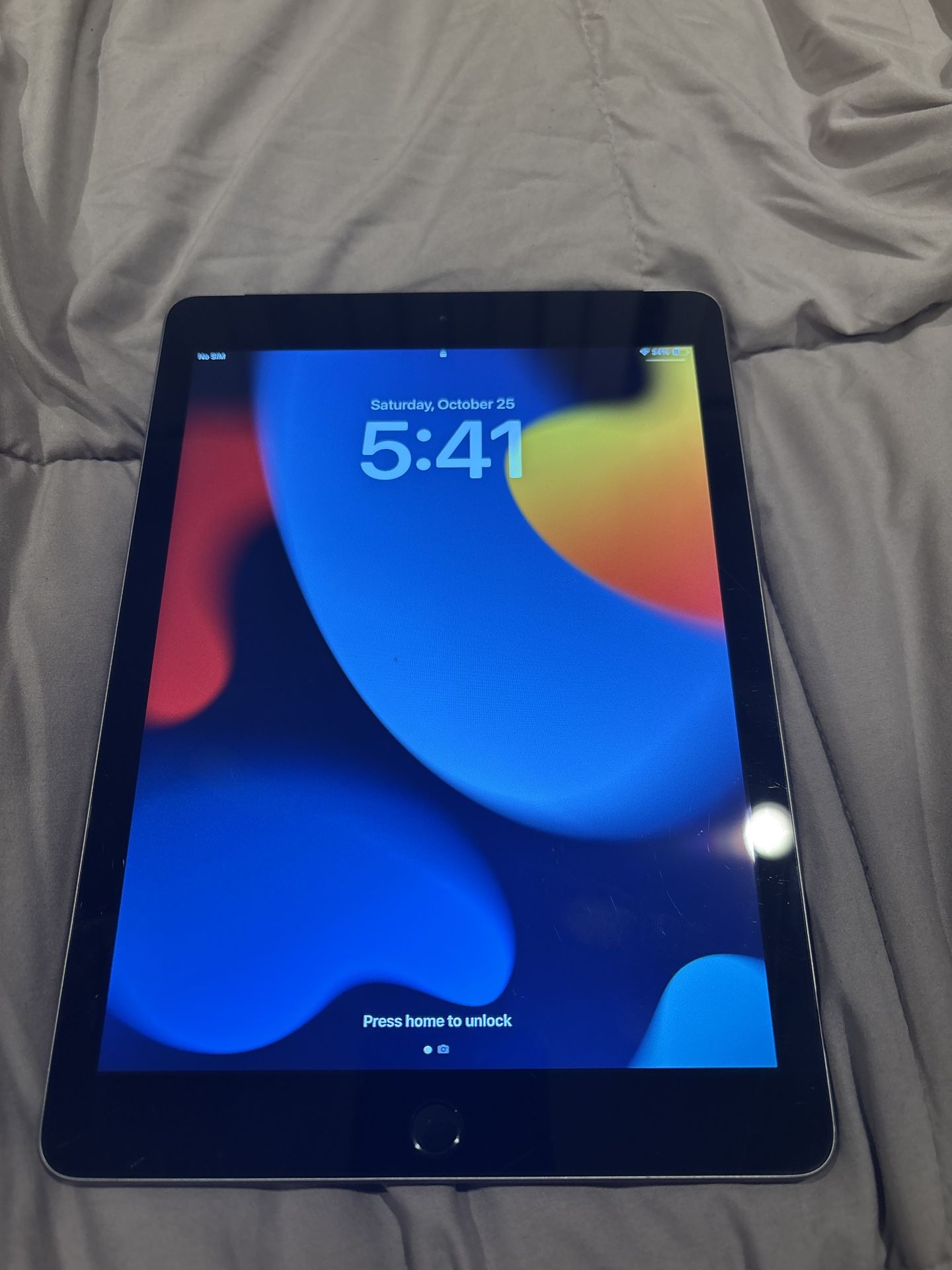  Apple iPad (6th Gen) – 32GB – WiFi + Cellular – UNLOCKED 🔓