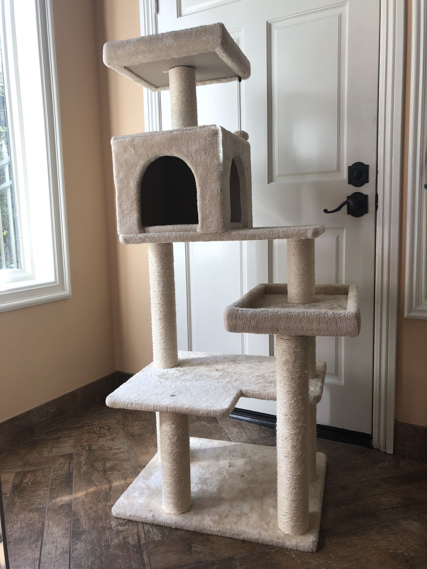 Multi Level Cat Tree Condo with Scratching Posts