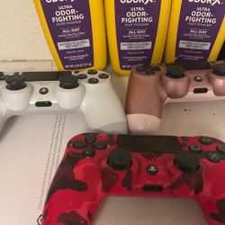 3 ps4 controllers 