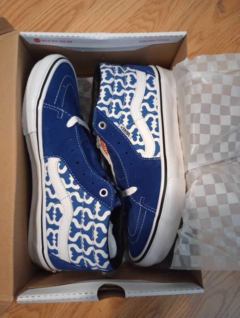 Vans x Supreme Skate Grosso Mid 8.5 $75