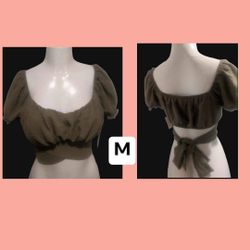 New Women’s Top Size Medium 