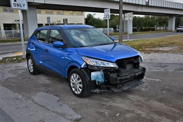2022 Nissan Kicks
