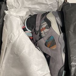 Jordan 8 Retro Thunder  Grey/black 