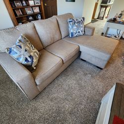 Sofa Chaise Ashley (contact info removed)