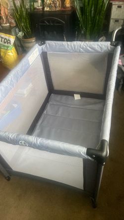 Baby play pen.pick.  E. Side. Tacoma