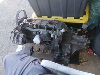 D16y8  black  with 5 speed  tranny    was running  when  pull