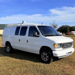 2003 Ford E-350