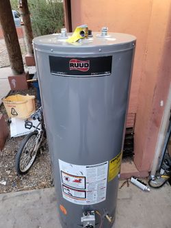 Gas Water Heater 50 gal in good condition and Warranty Works Great 19th Ave And Baseline pick up only