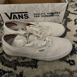 Men’s Vans Size 11