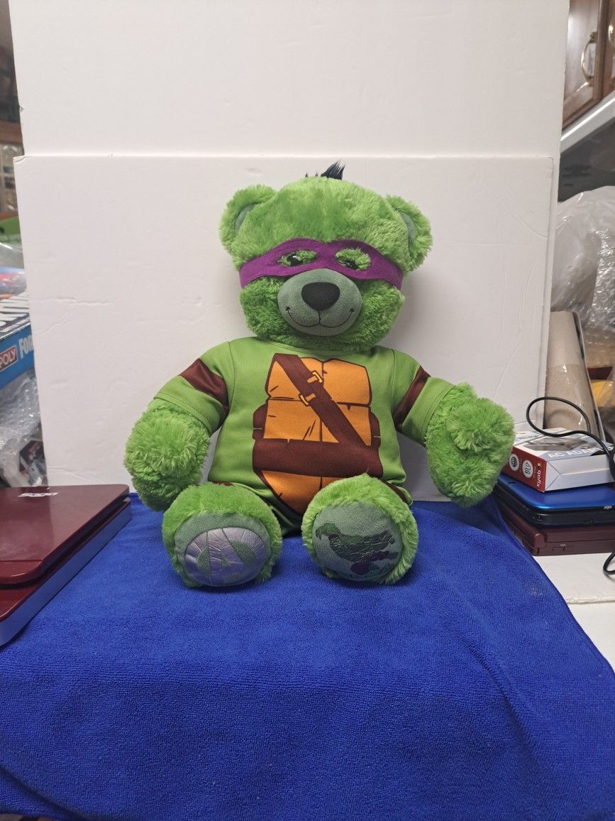 Build A Bear WorkShop Marvel Incredible Hulk  17 Inch Plush 