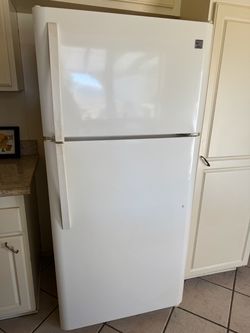 White Kenmore refrigerator