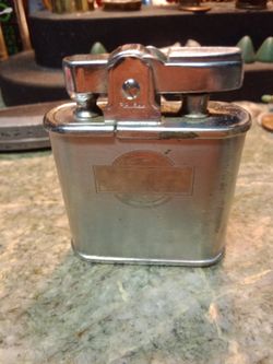 Vintage Ronson lighter.