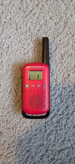 1 Motorola Talkabout T110 Walkie Talkie
