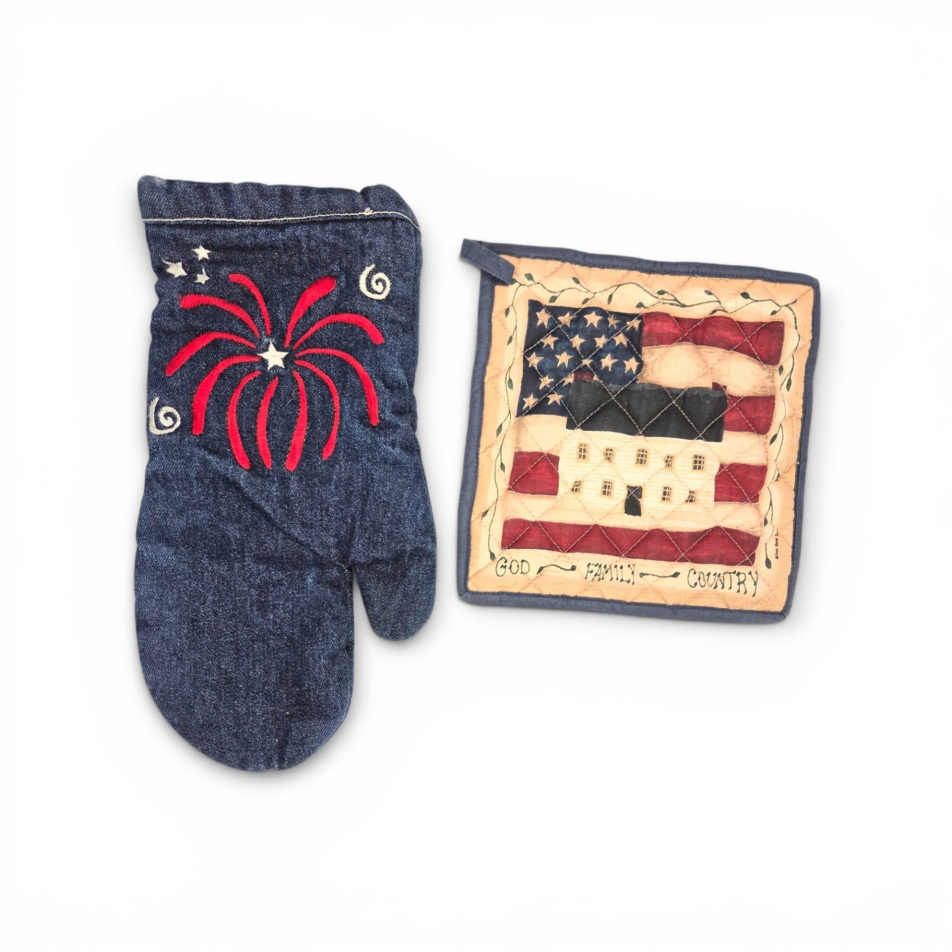 Park Designs Denim Patriotic Oven Mitt and Flag Pot Holder Set Primitive