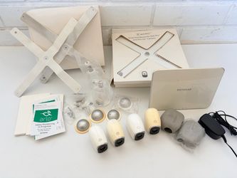 Arlo Netgear Base Station VMB3000 + 4 Wireless Cameras VMC3030 w/mounts