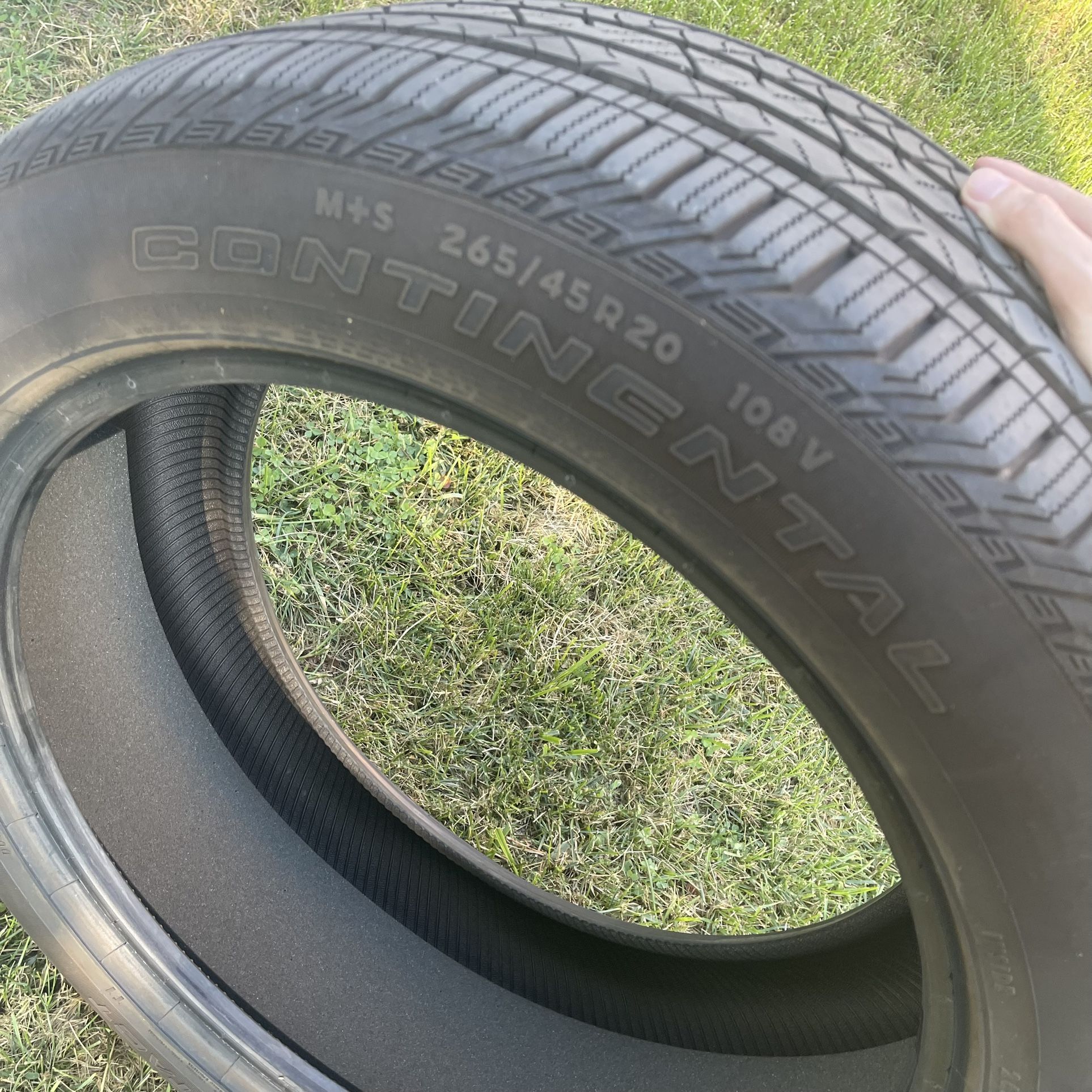 Tesla Model X 2022 Continental CrossContact LX Sport 265/45R20 Tire