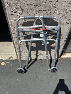 Walker Aluminum 40$