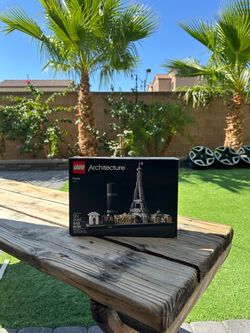 LEGO Architecture Paris // #21044// *NEW- sealed