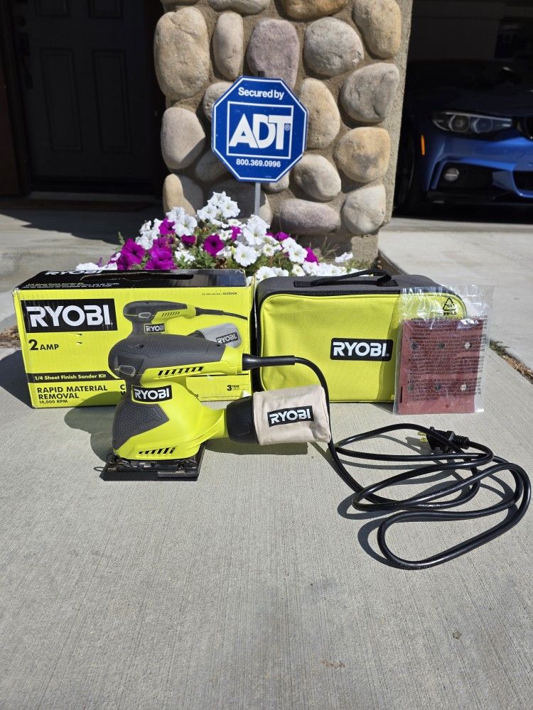 Good Condition Ryobi 2 Amp Sander