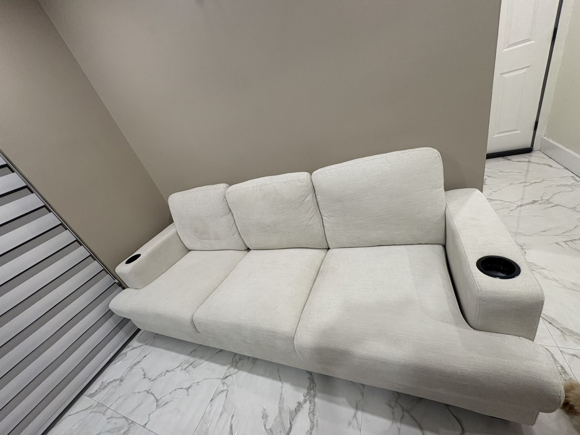 3 seater sofa 