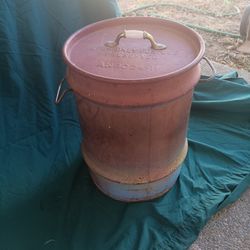 Old Can with handles and lid