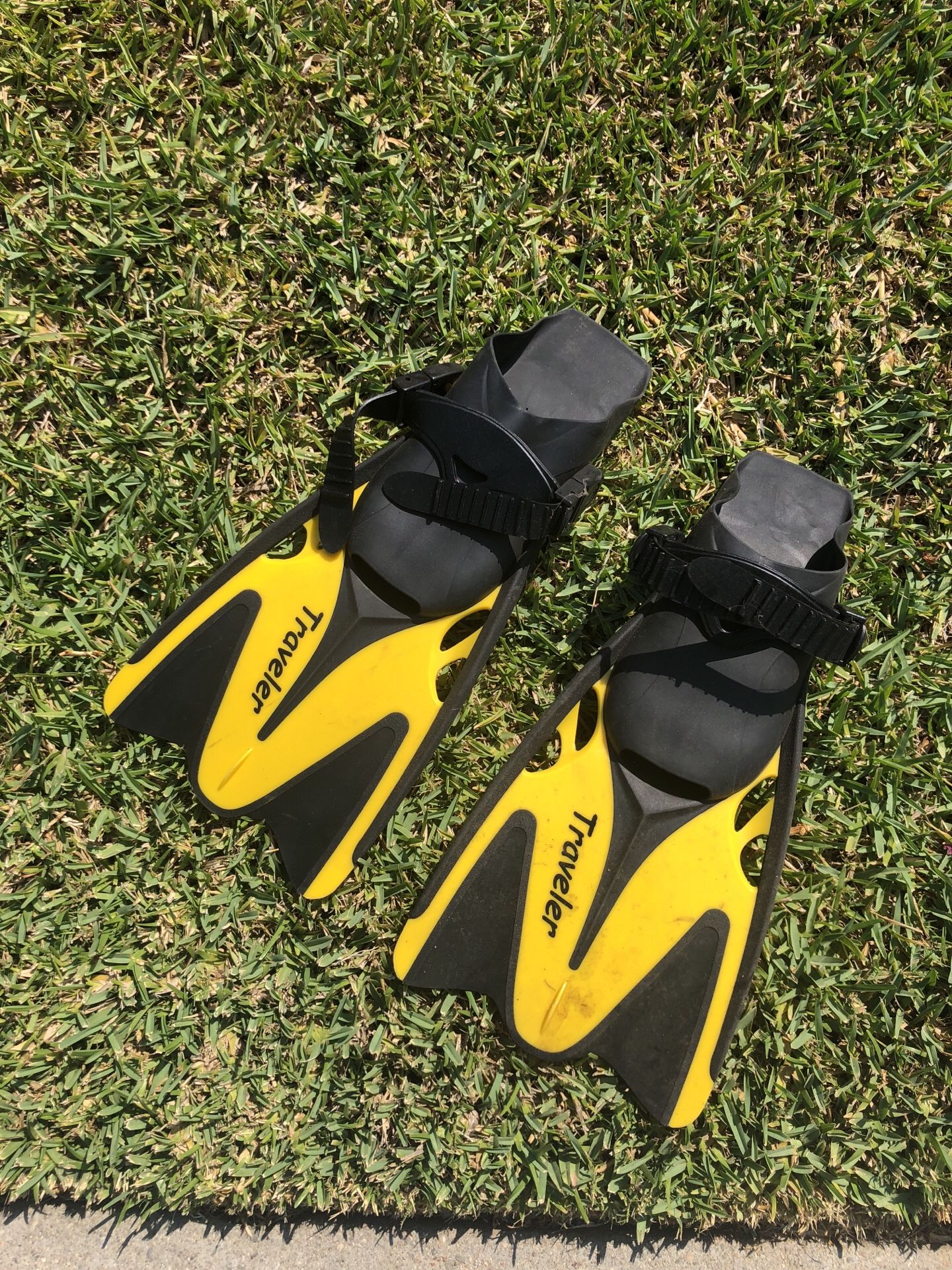 Water flippers youth size