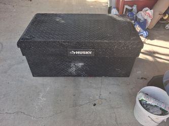 Truck  bed tool box