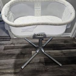 Halo Bassinest Swivel Sleeper