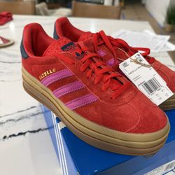 BNWT ADIDAS GAZELLE SNEAKERS 