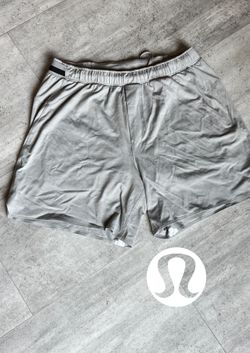 Lululemon Shorts, Size Large 5