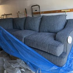 Brand New Couch/sofa 