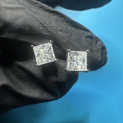 Brand New!! Princess Cut CERTIFIED Moissanite Earrings // Screw Back // Sterling Silver 