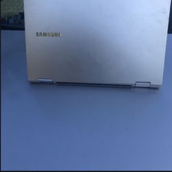 Selling This Samsung Laptop Windows 11