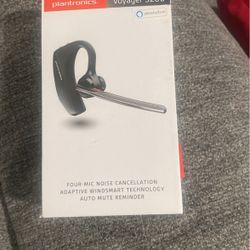 Plantronics Voyager 5200