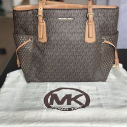Michael Kors Tote 