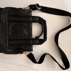 Small Leather Tory Burch Purse 