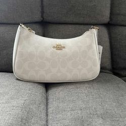 Coach Teri Purse 